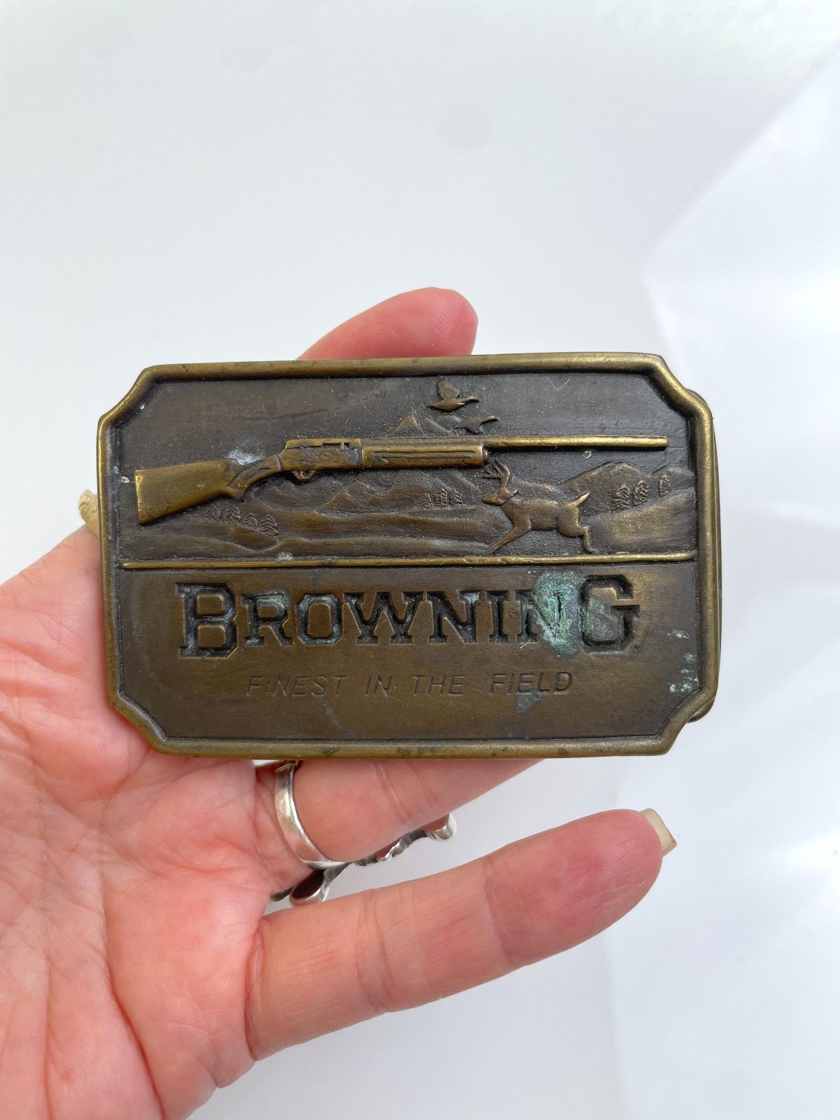 INDIANA METAL CRAFT *AS-IS* SOLID BRASS BELT BUCKLE - BROWNING RIFLE DESIGN in BRASS