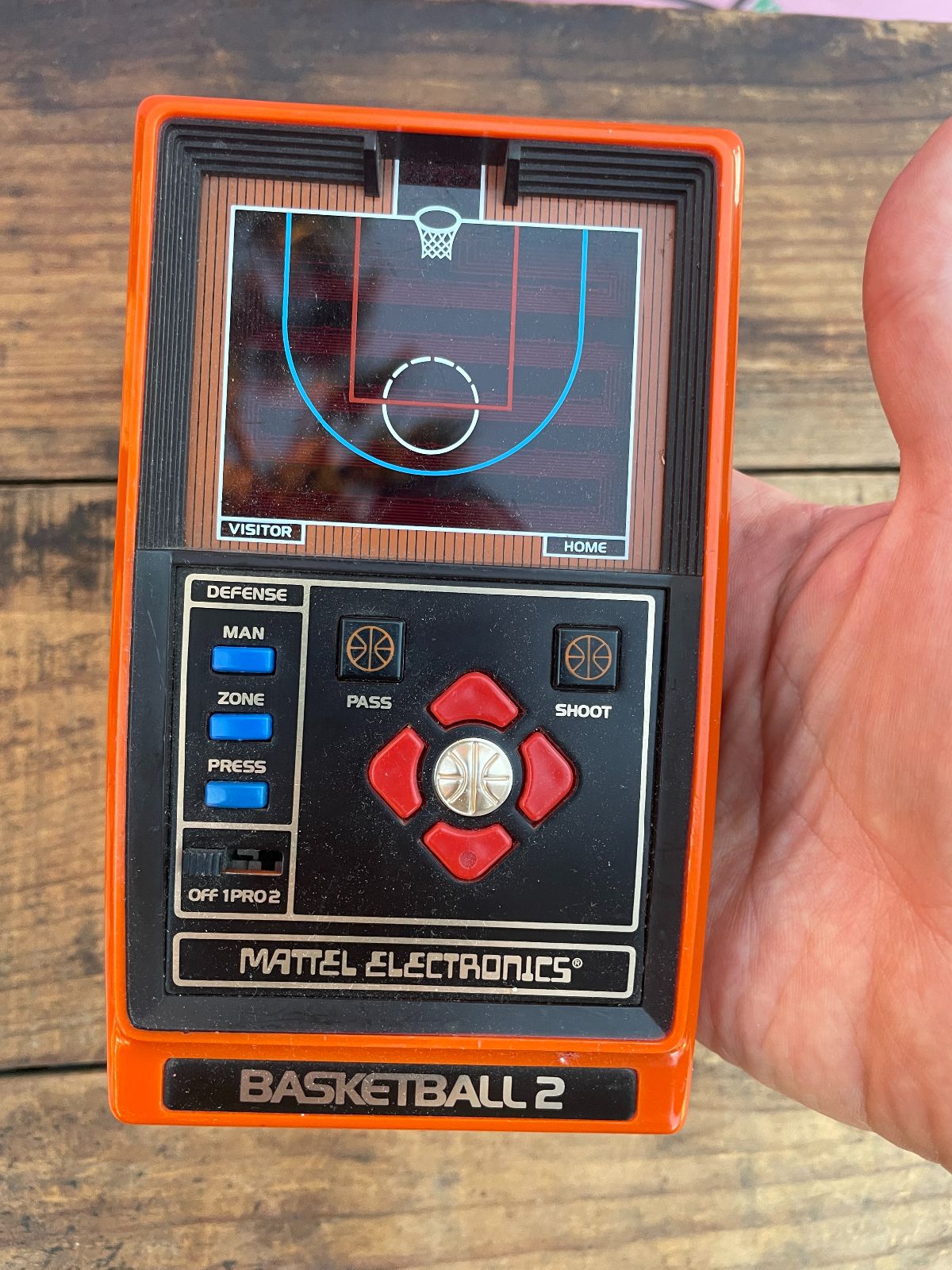 MATTEL 1979 MATTEL ELECTRONICS HANDHELD BASKETBALL 2 GAME in ORANGE