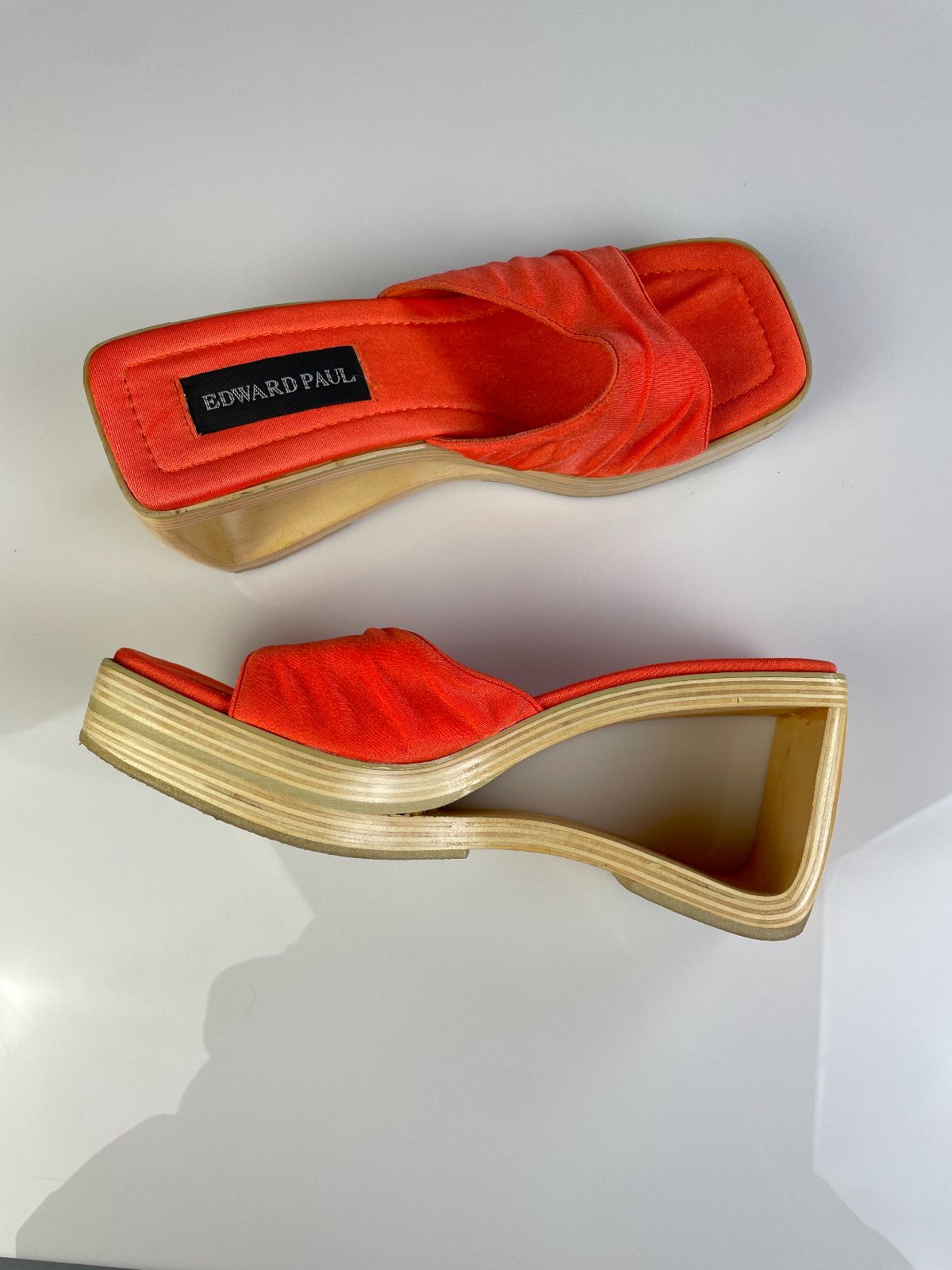EDWARD PAUL AMAZING! BAMBOO WOOD TRIANGLE CUT-OUT PLATFORM OPEN TOE WEDGE SANDALS in ORANGE, TAN