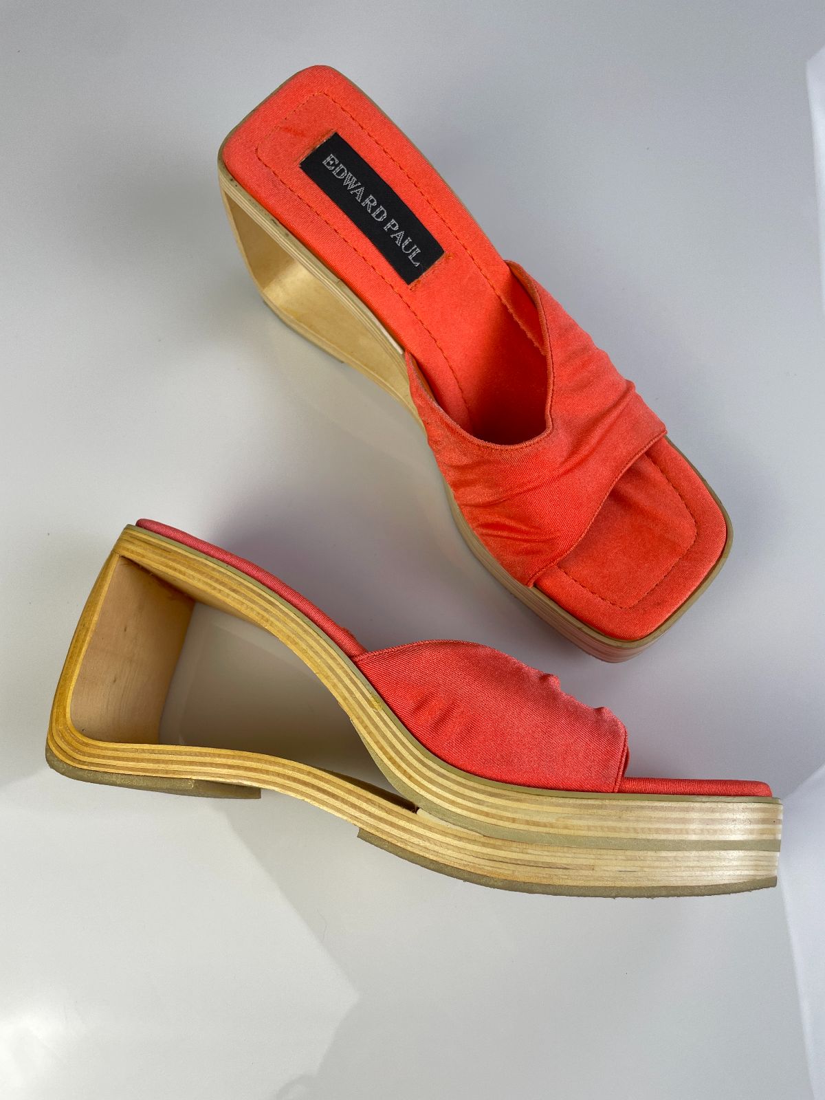 EDWARD PAUL AMAZING! BAMBOO WOOD TRIANGLE CUT-OUT PLATFORM OPEN TOE WEDGE SANDALS in ORANGE, TAN