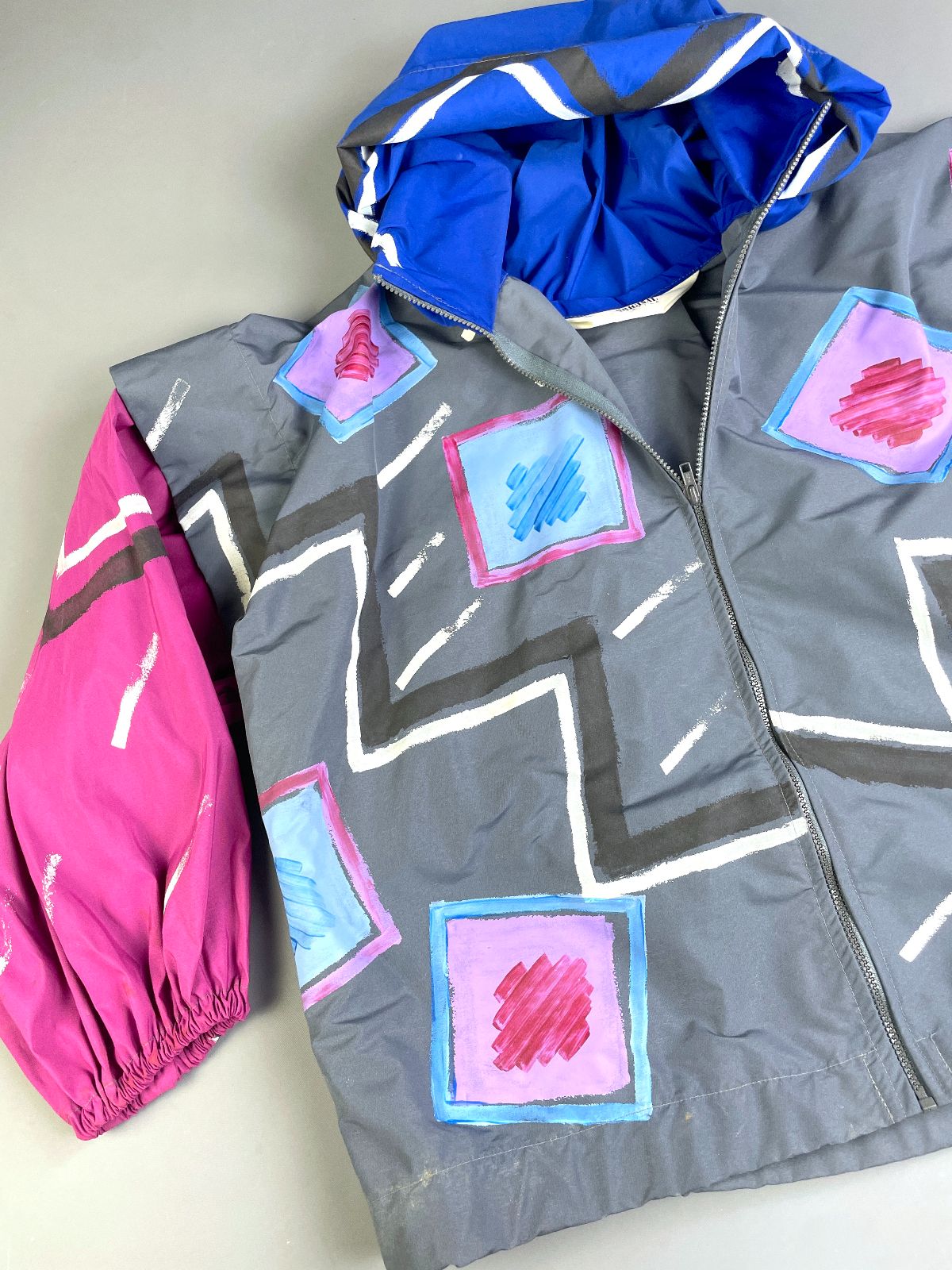 ANN ORIGINAL SEATTLE WILD! 1980S-90S HAND PAINTED COLOR BLOCK WINDBREAKER JACKET *SIGNED in GREY, PURPLE
