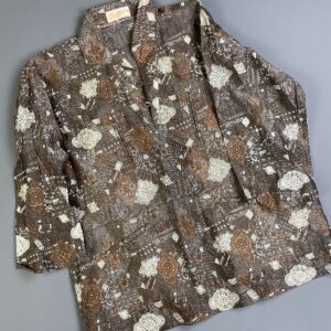 LORD'S *AS-IS* UNIQUE SHEER THAI SILK BATIK PRINT QUARTER BUTTON SHIRT WITH POCKETS in TAUPE, WHITE