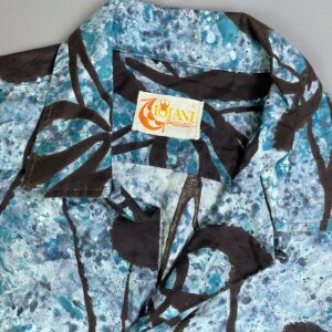 IOLANI COOL! 1960S-70S BATIK STYLE HAWAIIAN SHIRT SPLATTER PAINTED DESIGN in BLUE. BLACK