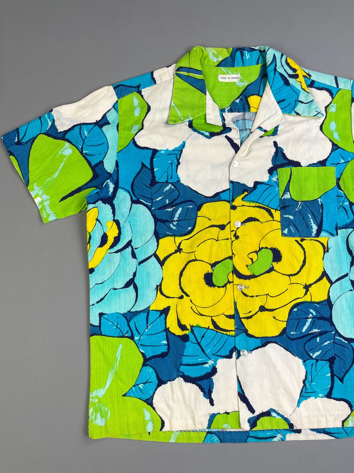 *AS-IS* RAD! 1960S-70S MADE IN HAWAII BOLD PAINTERLY HAWAIIAN SHIRT, TEXTURED RIBBED COTTON in BLUE. GREEN