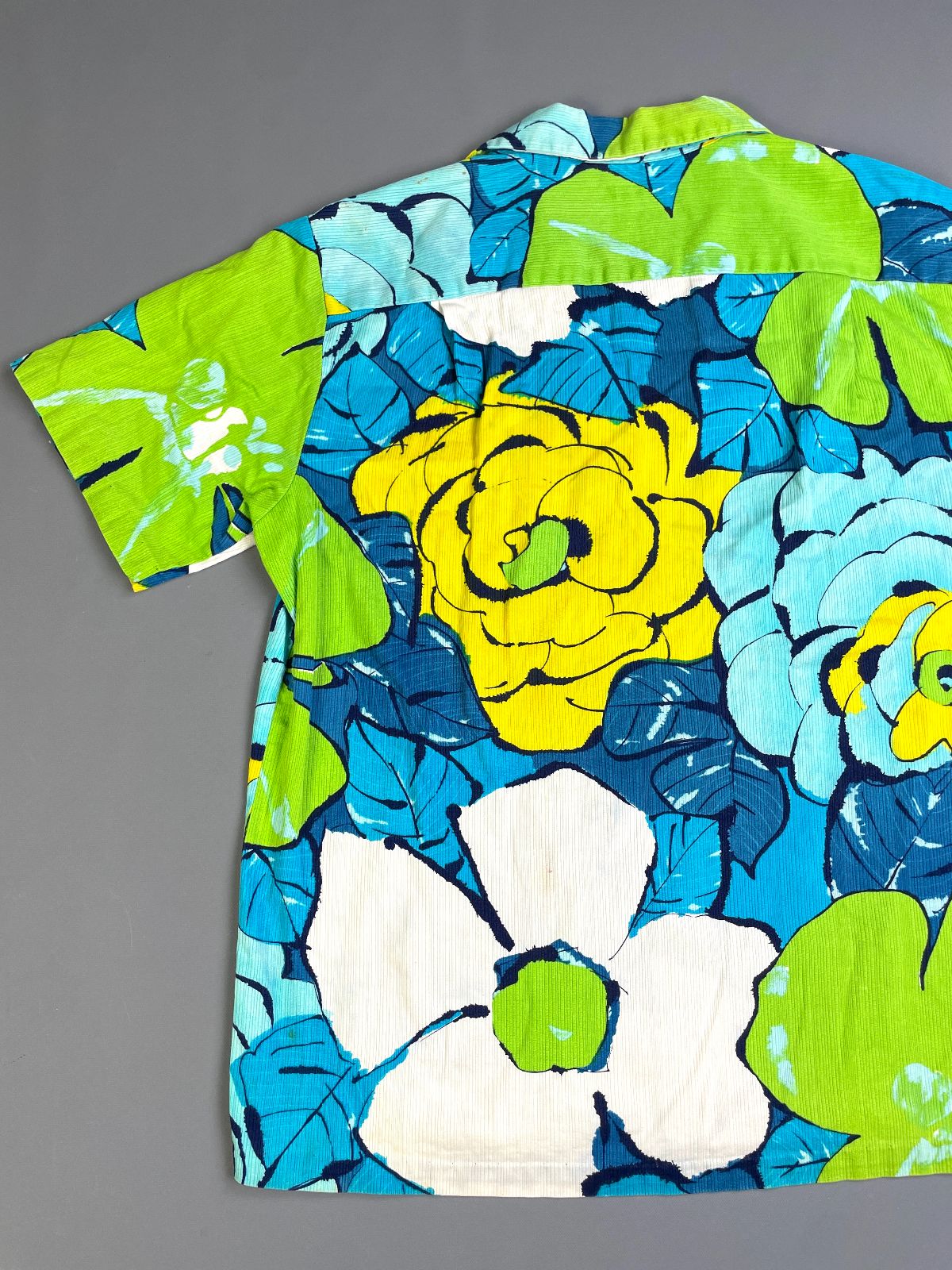 *AS-IS* RAD! 1960S-70S MADE IN HAWAII BOLD PAINTERLY HAWAIIAN SHIRT, TEXTURED RIBBED COTTON in BLUE. GREEN