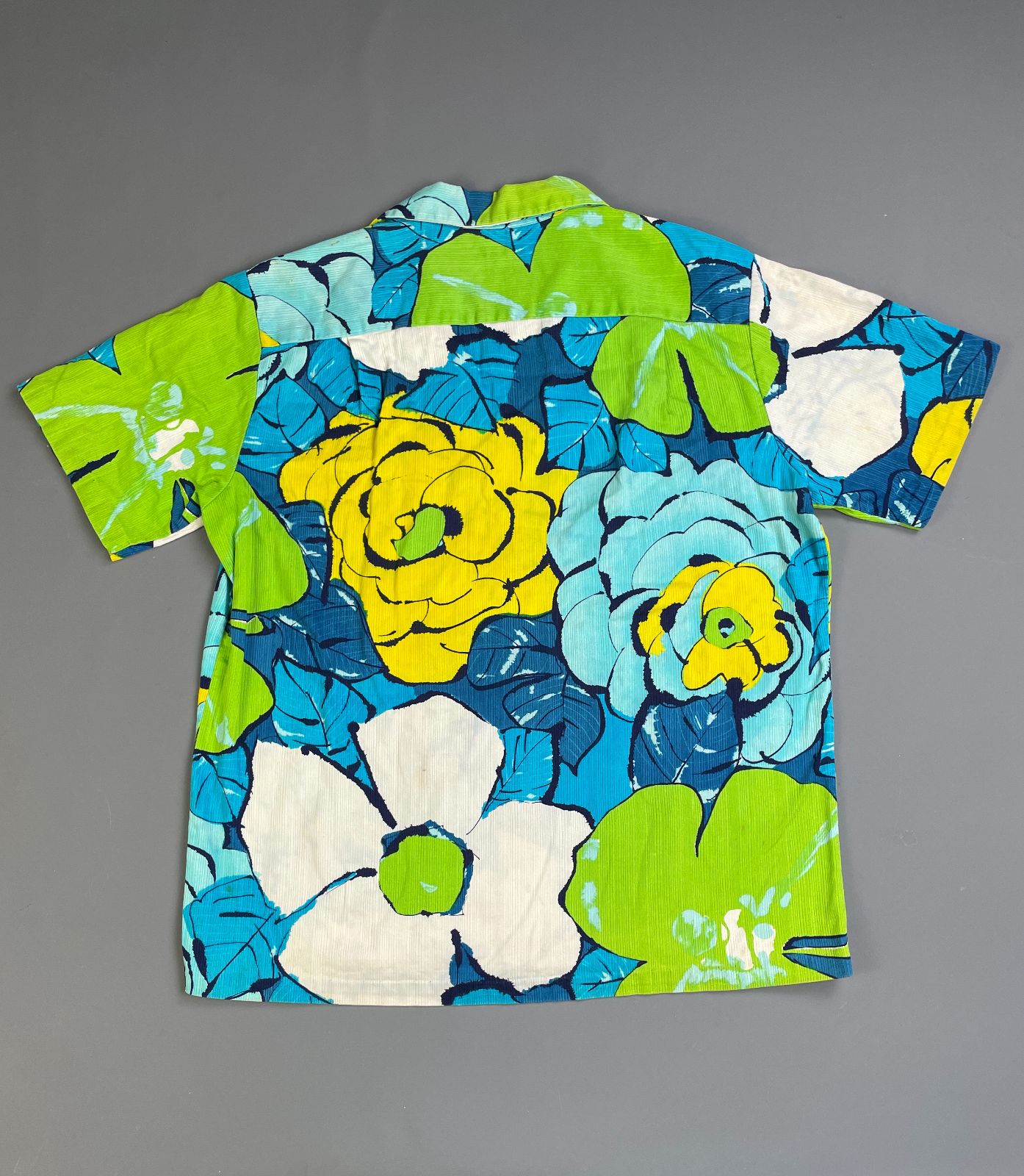 *AS-IS* RAD! 1960S-70S MADE IN HAWAII BOLD PAINTERLY HAWAIIAN SHIRT, TEXTURED RIBBED COTTON in BLUE. GREEN