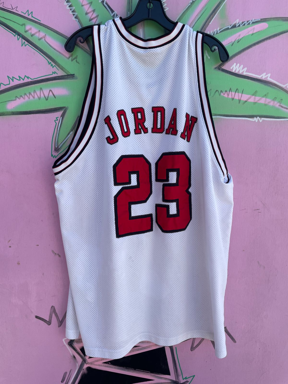 JORDAN *AS-IS* CHICAGO BULLS #23 MICHAEL JORDAN BASKETBALL JERSEY in WHITE, RED, BLACK