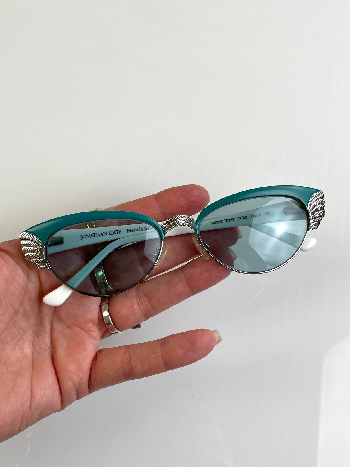 JONATHAN CATE MADE IN ITALY 1950S STYLE ORNATE FRAME CAT EYE - HOTSIE TOTSIE in SILVER, BLUE