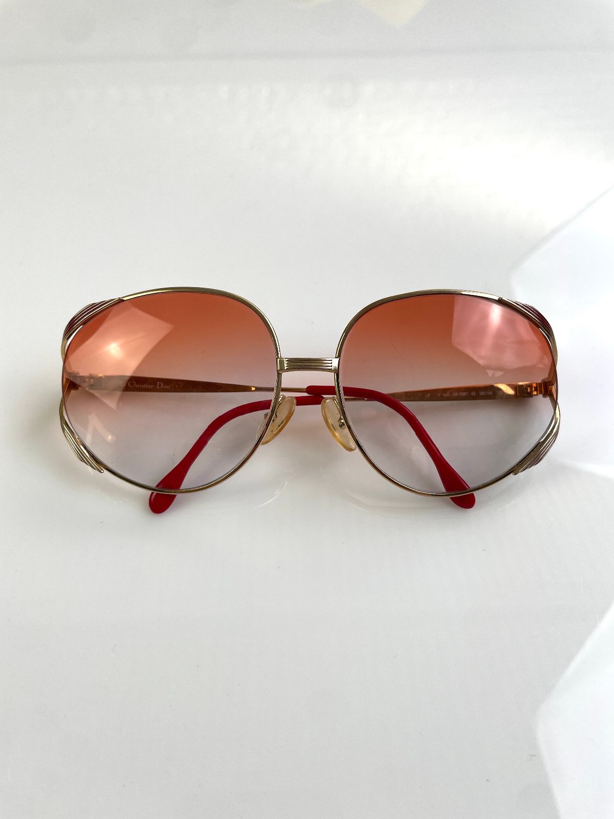 CHRISTIAN DIOR GORGEOUS! 1970S DIOR GOLD BUTTERFLY FRAME CUSTOM GRADIENT LENSE in GOLD, RED, AMBER
