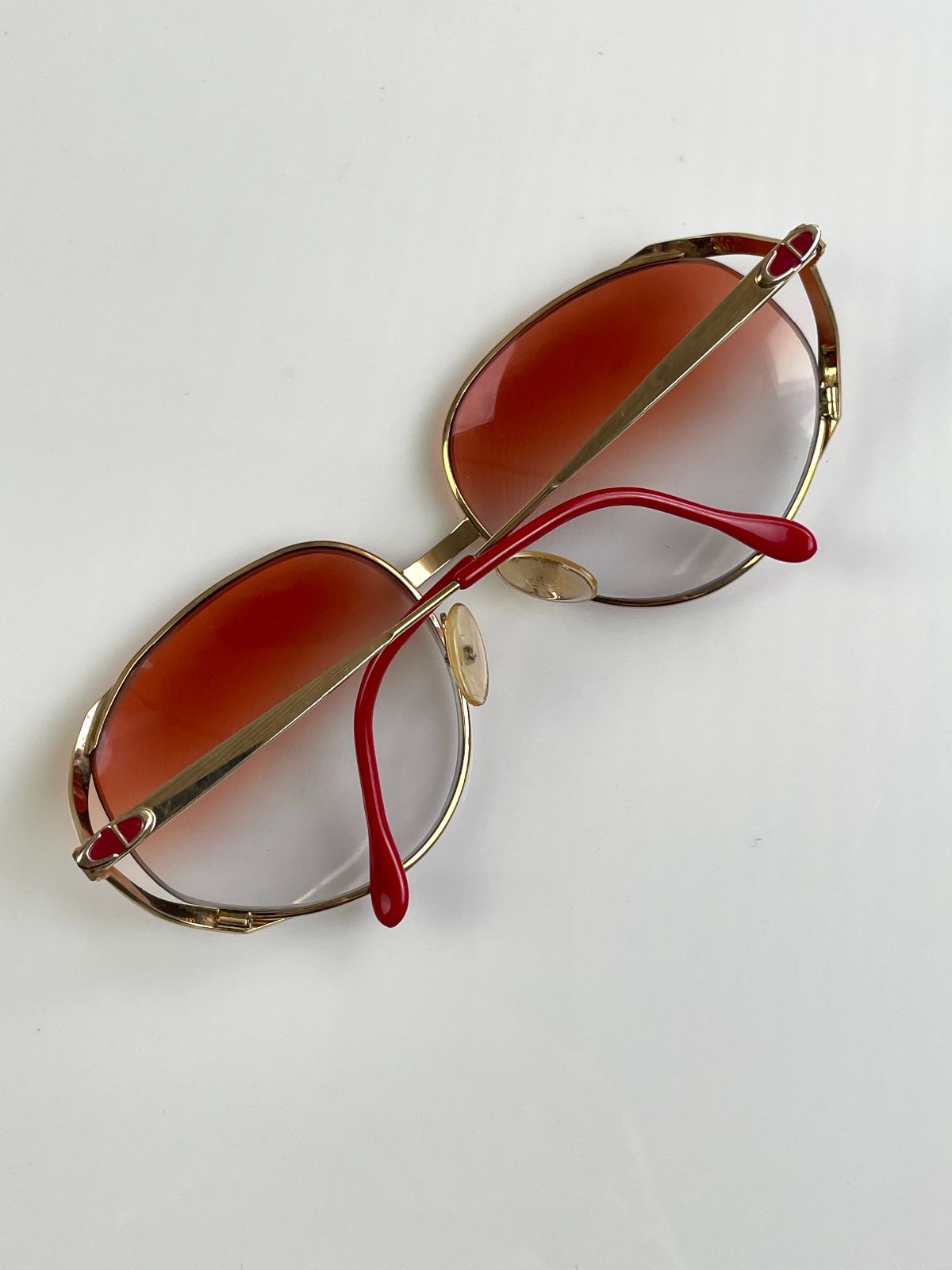 CHRISTIAN DIOR GORGEOUS! 1970S DIOR GOLD BUTTERFLY FRAME CUSTOM GRADIENT LENSE in GOLD, RED, AMBER