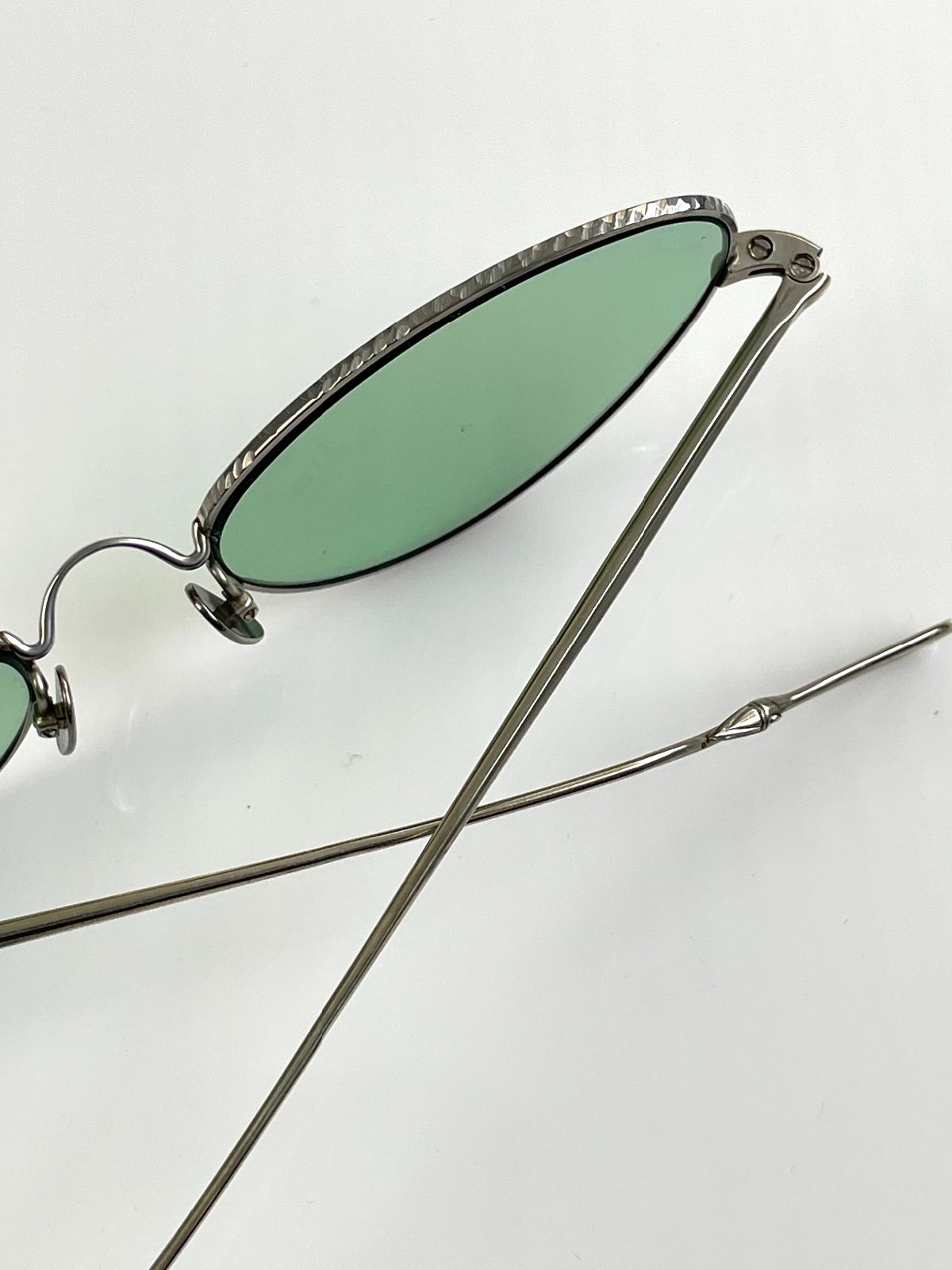 RARE! 18K WHITE GOLD WIRE RIM ROUNDED CATEYE SUNGLASSES *NEVER RELEASED in SILVER, BLUE