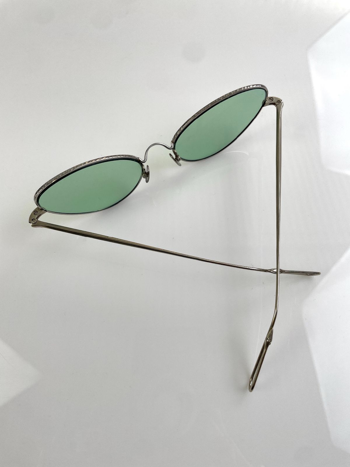 RARE! 18K WHITE GOLD WIRE RIM ROUNDED CATEYE SUNGLASSES *NEVER RELEASED in SILVER, BLUE