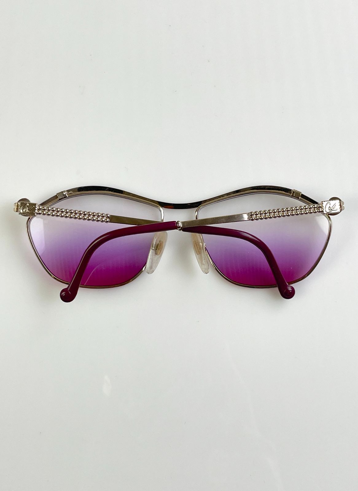 CHRISTIAN LACROIX 1980S REVERSE GRADIENT MUSTACHE TOP BROW WIRE FRAME SUNGLASSES in SILVER, PINK