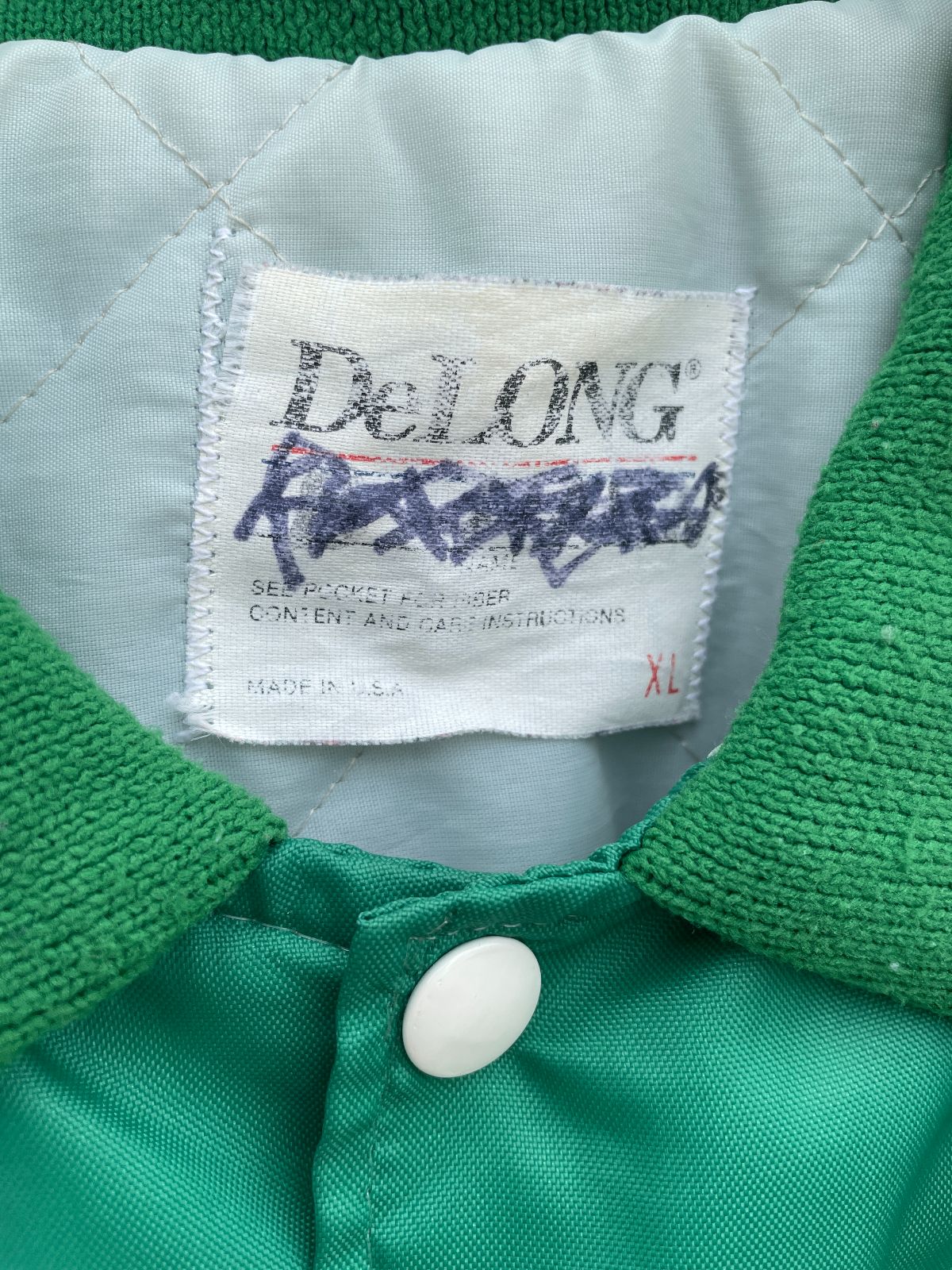 DELONG RETRO REGIS RAMBLERS FIGHTING IRISH GRAPHIC SATIN BUTTON UP JACKET in GREEN