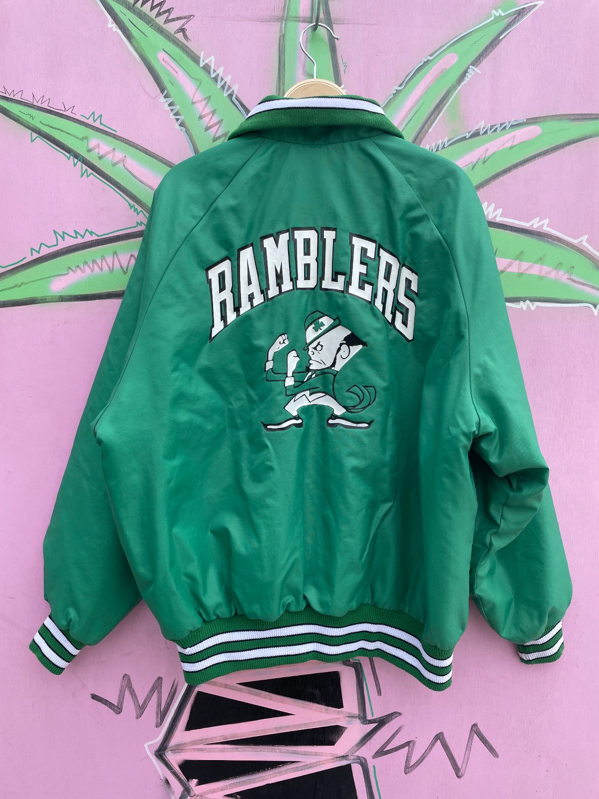 DELONG RETRO REGIS RAMBLERS FIGHTING IRISH GRAPHIC SATIN BUTTON UP JACKET in GREEN