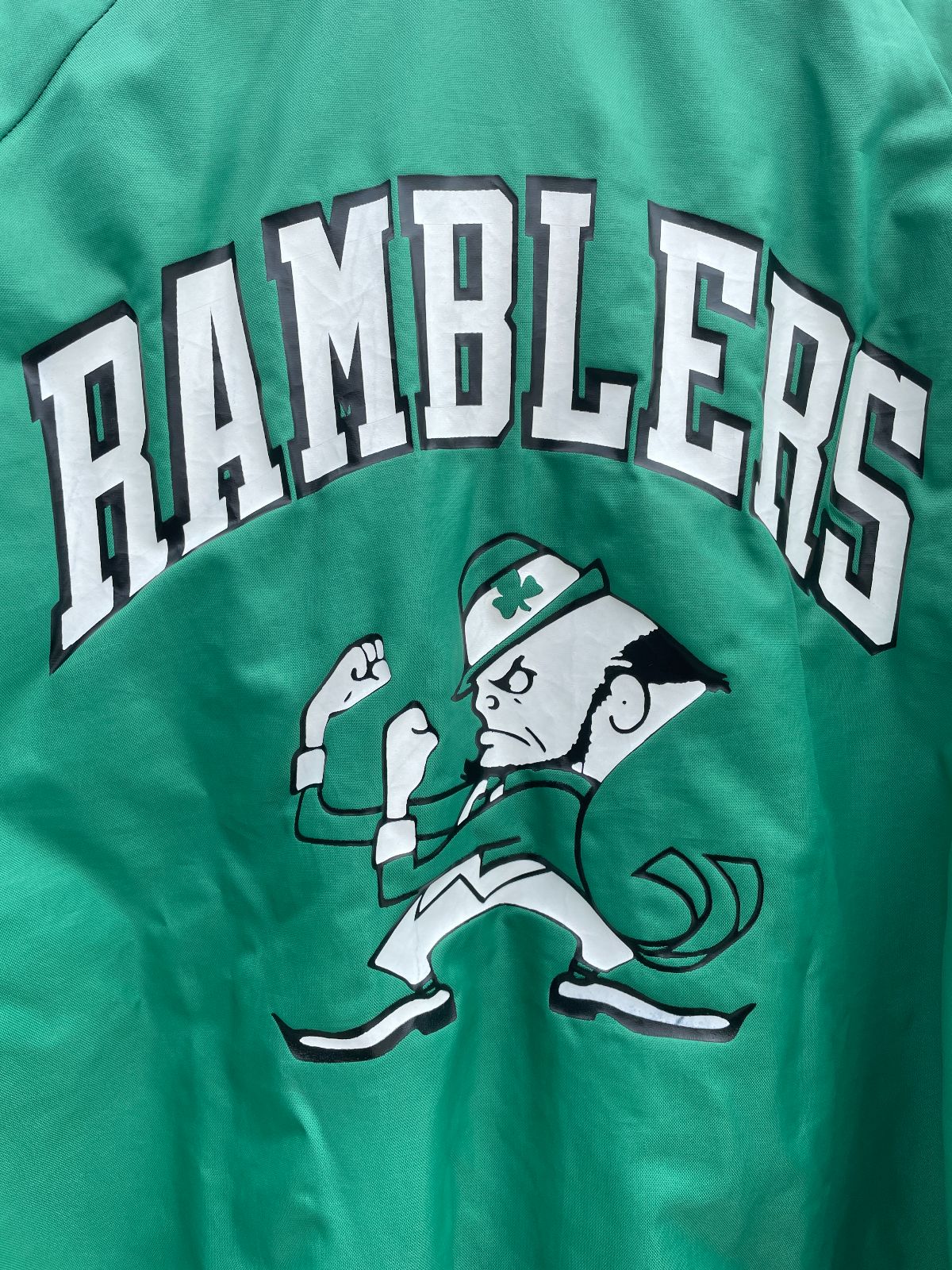 DELONG RETRO REGIS RAMBLERS FIGHTING IRISH GRAPHIC SATIN BUTTON UP JACKET in GREEN