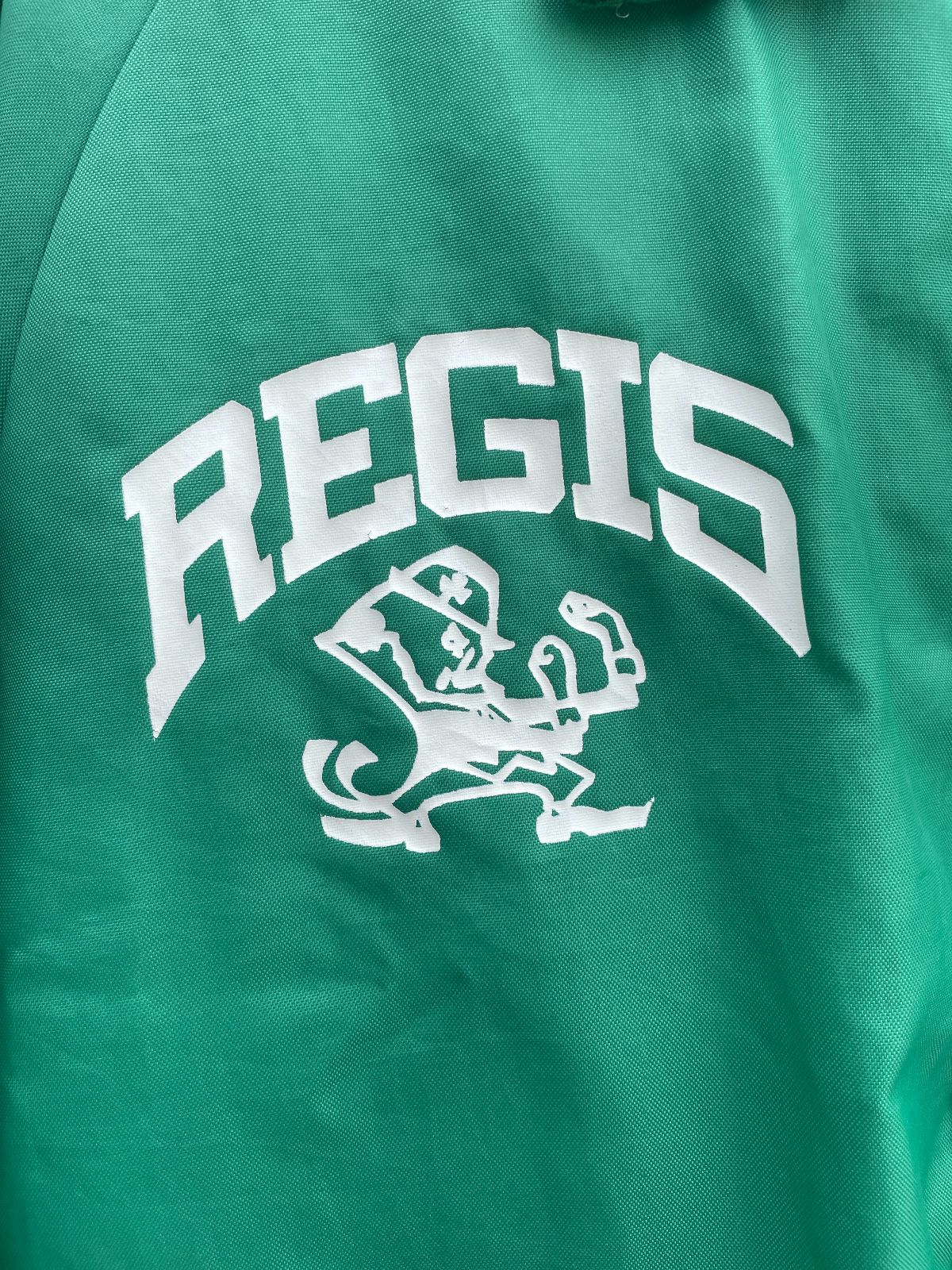 DELONG RETRO REGIS RAMBLERS FIGHTING IRISH GRAPHIC SATIN BUTTON UP JACKET in GREEN