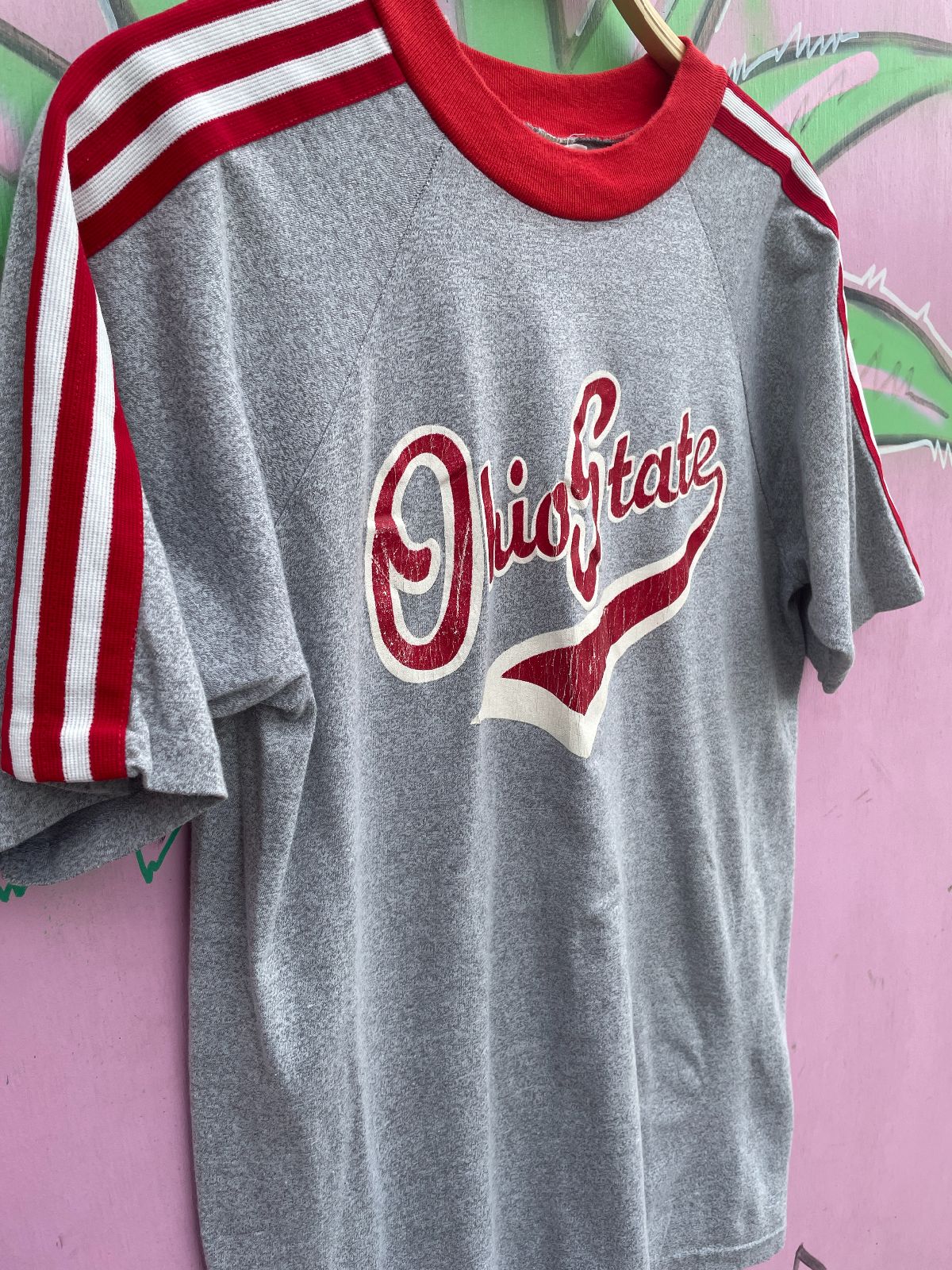 VELVA SHEEN 1970S-80S OHIO STATE 3 STRIPE SINGLE STITCH RINGER TEE in GREY, RED