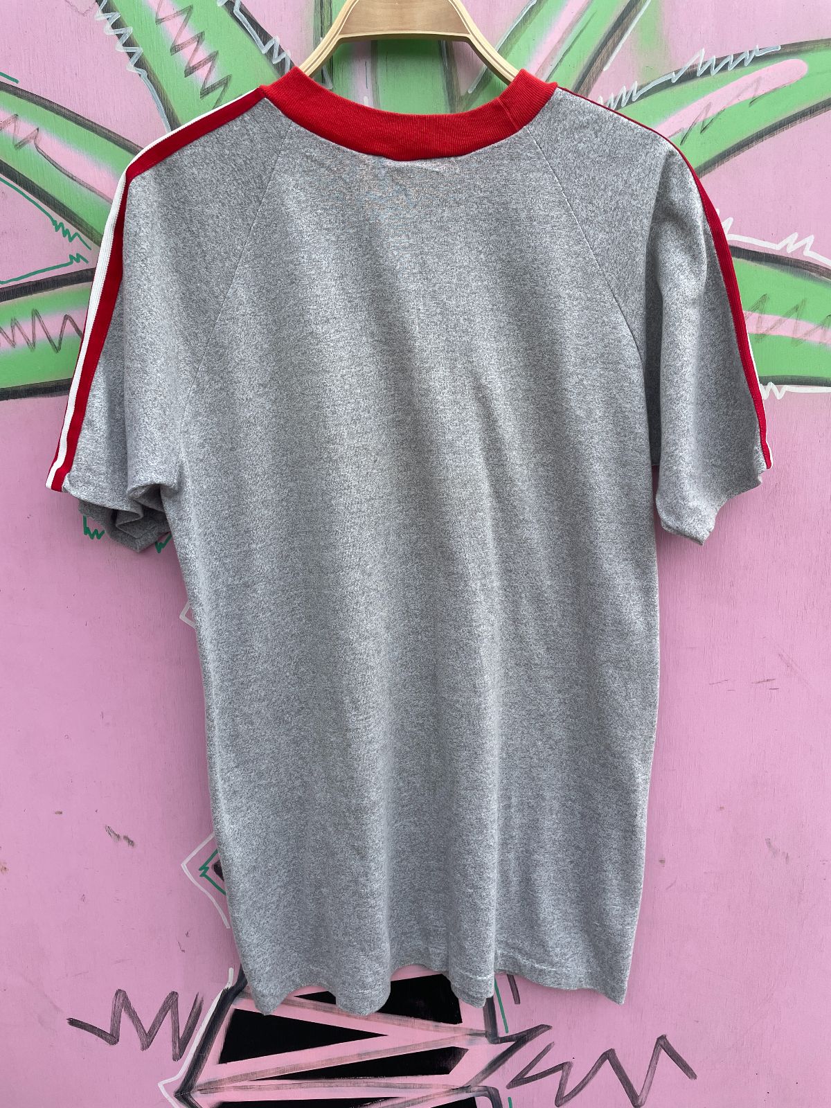 VELVA SHEEN 1970S-80S OHIO STATE 3 STRIPE SINGLE STITCH RINGER TEE in GREY, RED