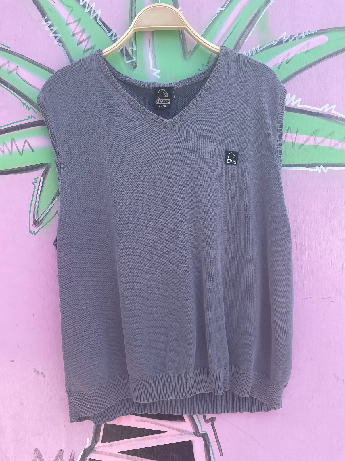 XLARGE *AS-IS* PERFECTLY DISTRESSED 100% COTTON SOFT SWEATER VEST in GREY