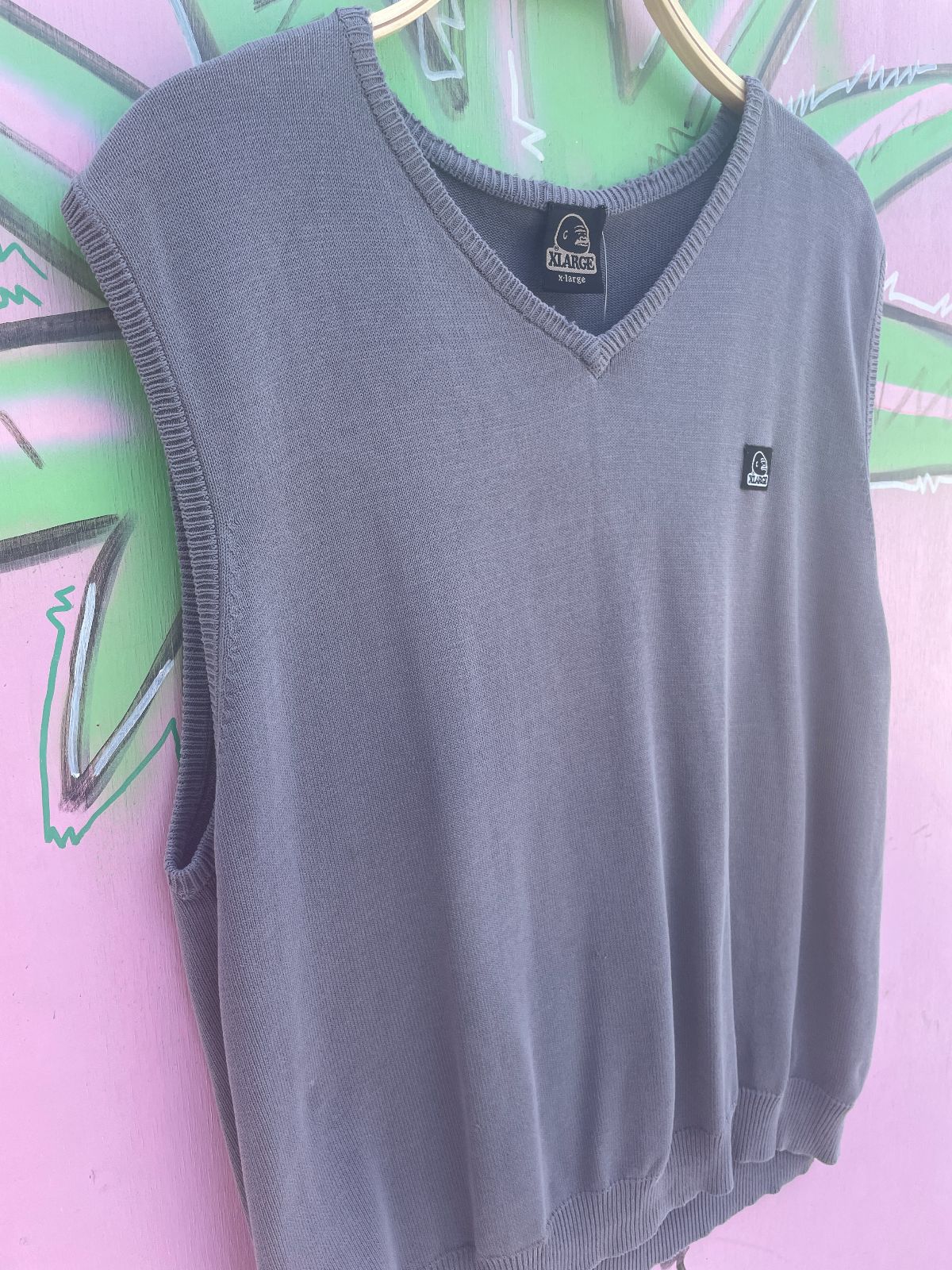 XLARGE *AS-IS* PERFECTLY DISTRESSED 100% COTTON SOFT SWEATER VEST in GREY