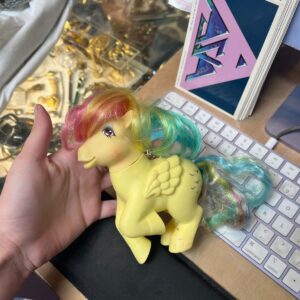 1980S MY LITTLE PONY RAINBOW DASH KEY CHAIN in YELLOW, PINK