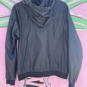 NIKE HOODED ZIP UP WINDBREAKER JACKET, RIBBED CUFFS & HEM in BLACK