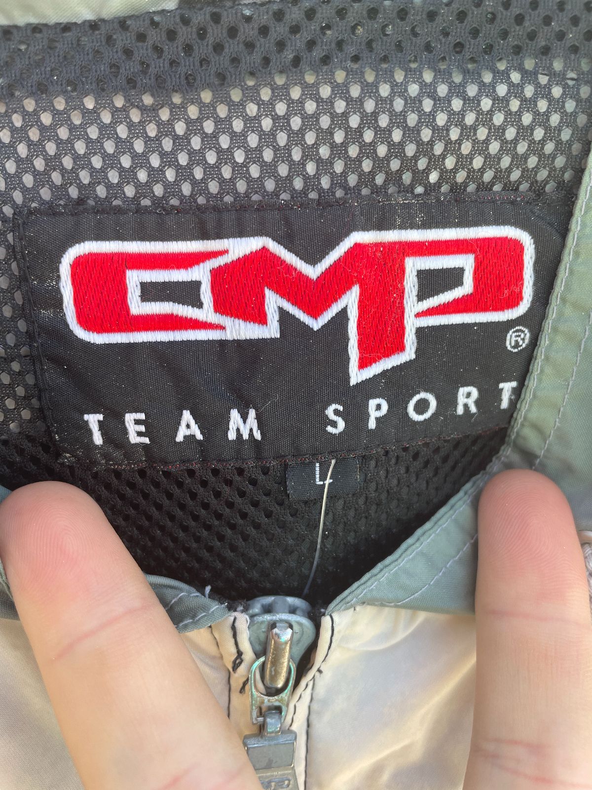 CMP *AS-IS* WHITE SOX COLOR BLOCK WINDBREAKER JACKET in BLACK, GREY