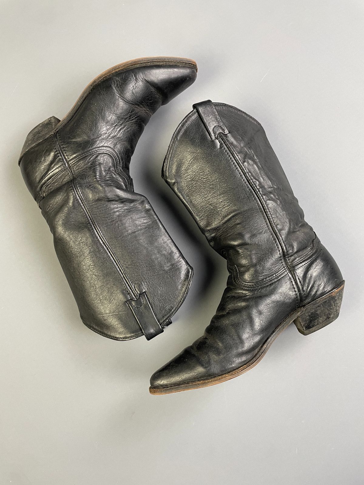 1980S SUPER SOFT BLACK LEATHER WESTERN COWBOY BOOTS MADE IN USA in BLACK
