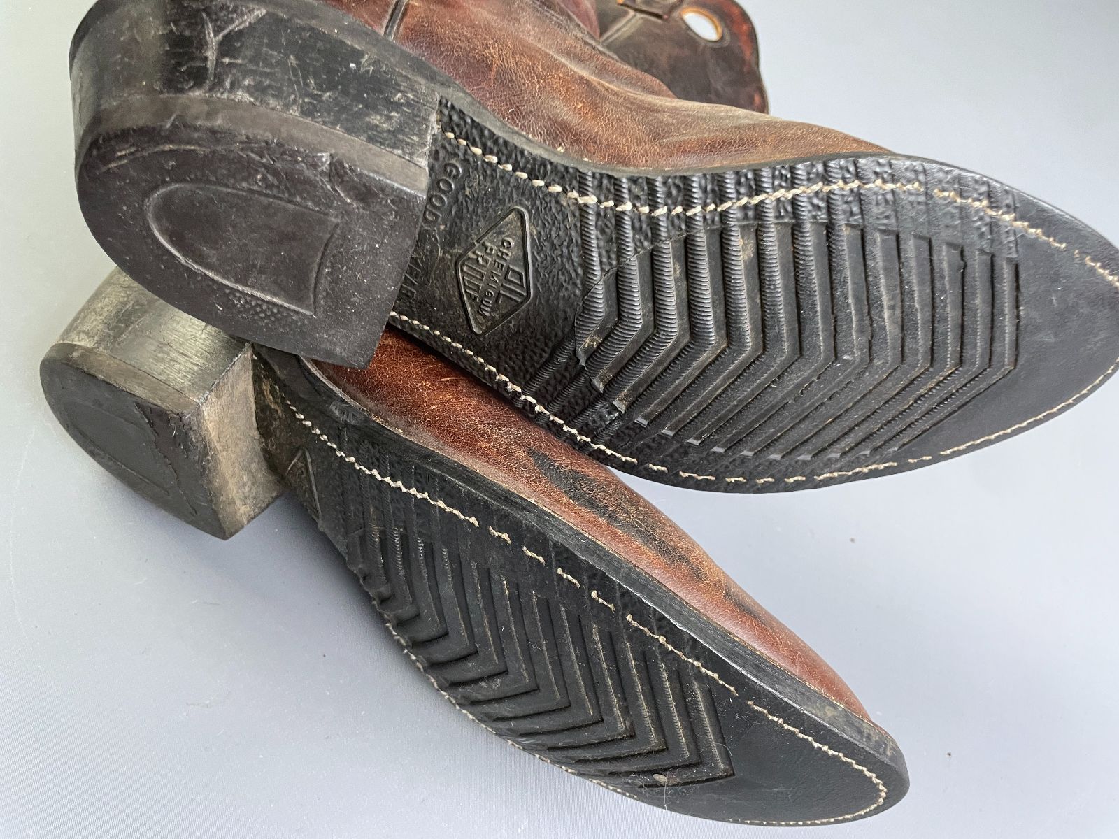 DURANGO *AS-IS* HEAVY ESPRESSO OILED LEATHER WESTERN COWBOY BOOTS in BROWN
