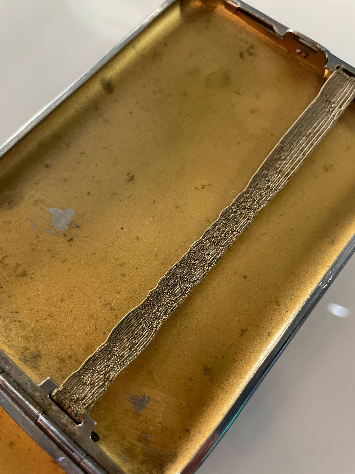 *AS-IS* 1950S TEXTURED DECO STYLE CIGARETTE CASE in SILVER, GOLD
