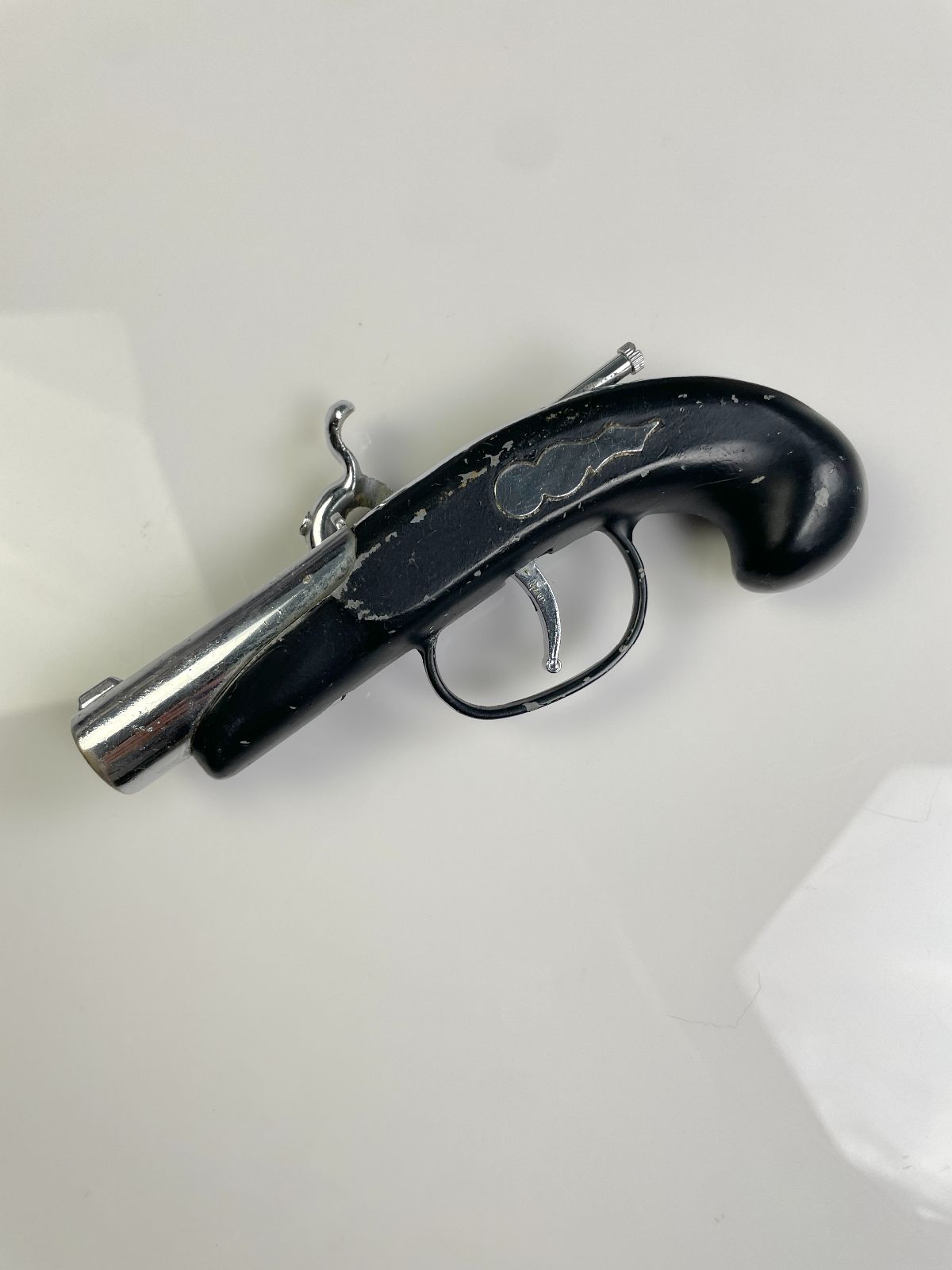 *AS-IS* BLACK METAL ANTIQUE REPLICA PISTOL DECORATIVE COLLECTIBLE WEAPON LIGHTER - MADE IN JAPAN in BLACK, SILVER
