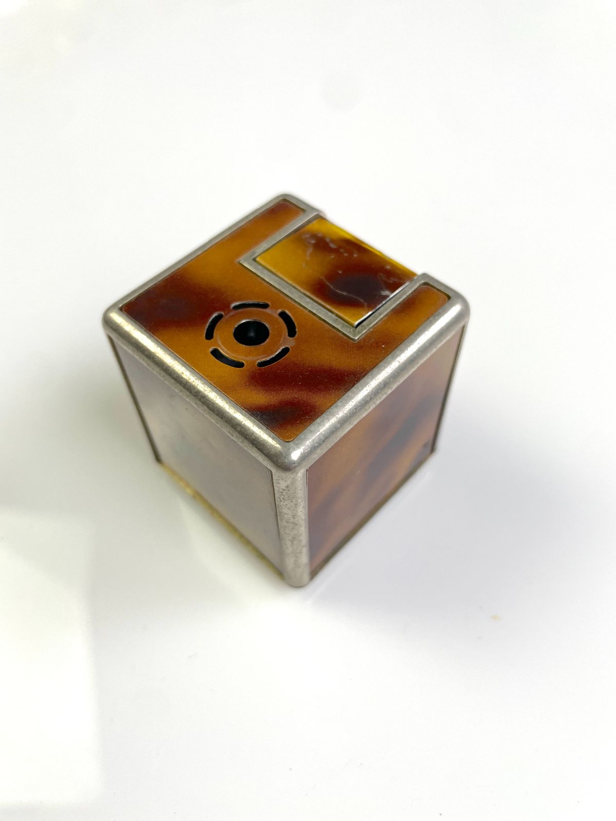 KING STAR 1950S-60S MADE IN JAPAN METAL TORTOISE DESIGN COLLECTIBLE CUBE SHAPED TABLETOP LIGHTER in BROWN