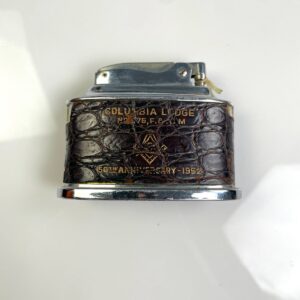 RONSON *AS-IS* 1950S GENUINE CROCODILE REPTILE LEATHER WRAPPED TABLE TOP LIGHTER COLUMBIA MASONIC LODGE 50TH ANNIVERSARY BRANDING in BROWN, SILVER
