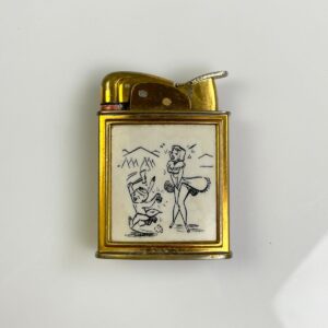 1950S FUNNY PIN-UP CARTOON ILLUSTRATED RIBBED BRASS REFILLABLE LIGHTER in GOLD, WHITE, BLACK