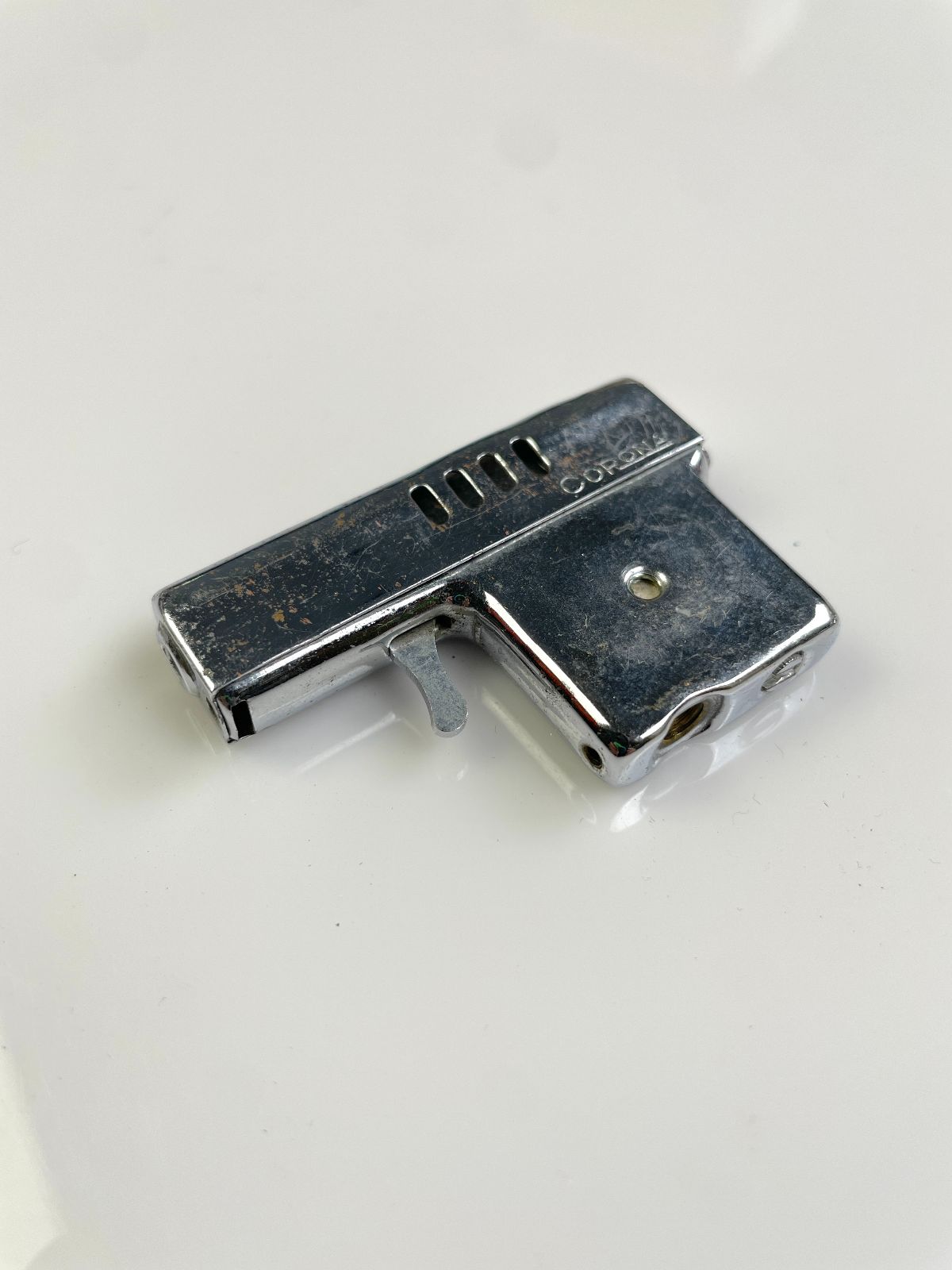 CORONA *AS-IS* COOL! NOVELTY MINIATURE PISTOL HANDGUN REFILLABLE LIGHTER in SILVER