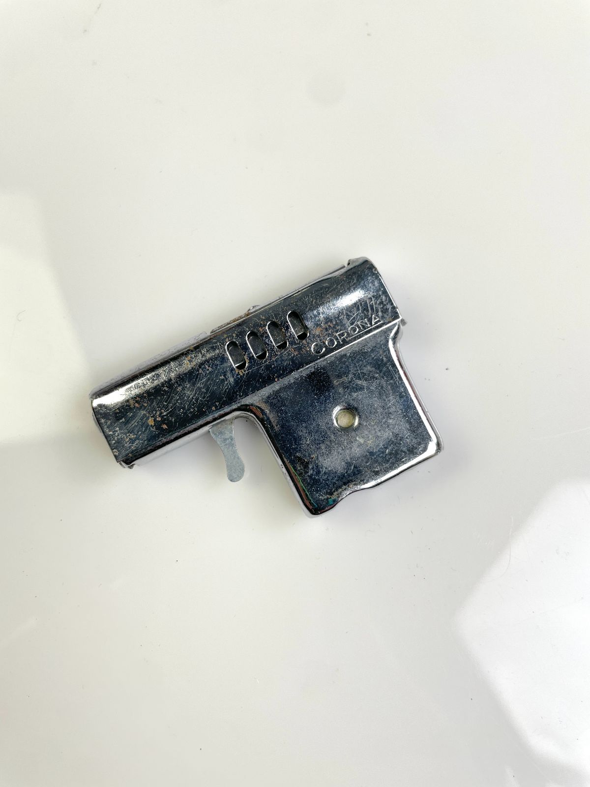 CORONA *AS-IS* COOL! NOVELTY MINIATURE PISTOL HANDGUN REFILLABLE LIGHTER in SILVER