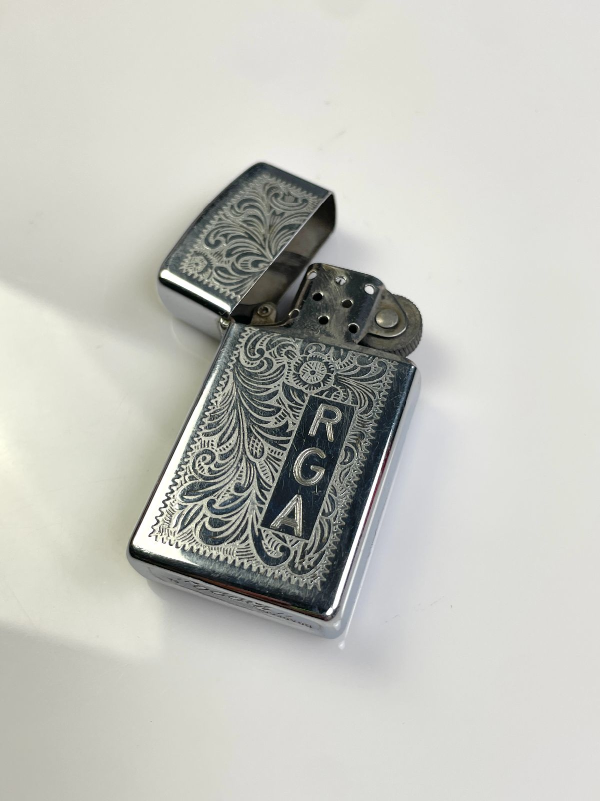 ZIPPO ENGRAVED FLORAL METAL REFILLABLE LIGHTER RGA MONOGRAM in SILVER