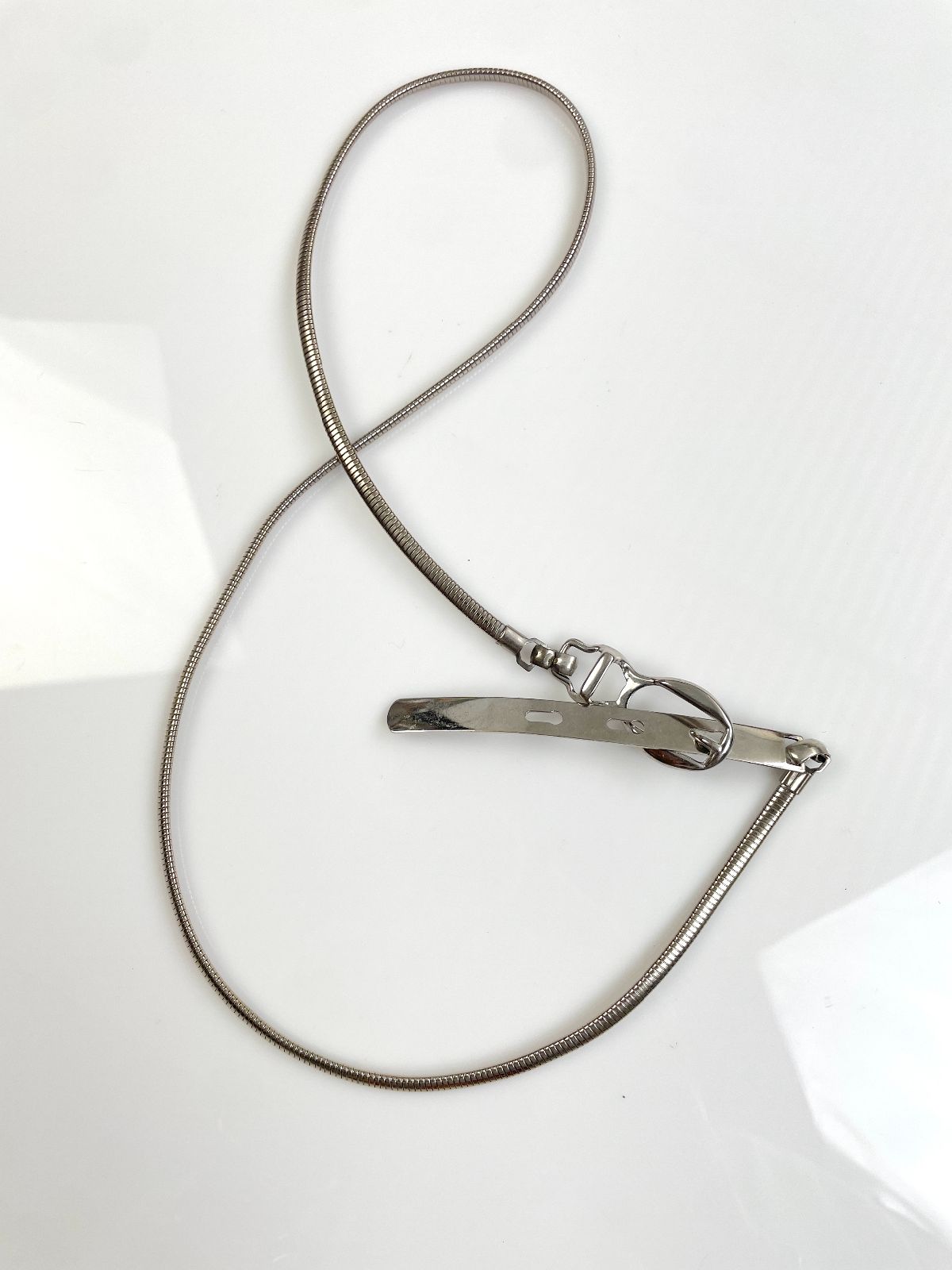 RETRO THIN COBRA SNAKE CHAIN STRETCH BELT, STRUCTURED BUCKLE & END TIP in SILVER