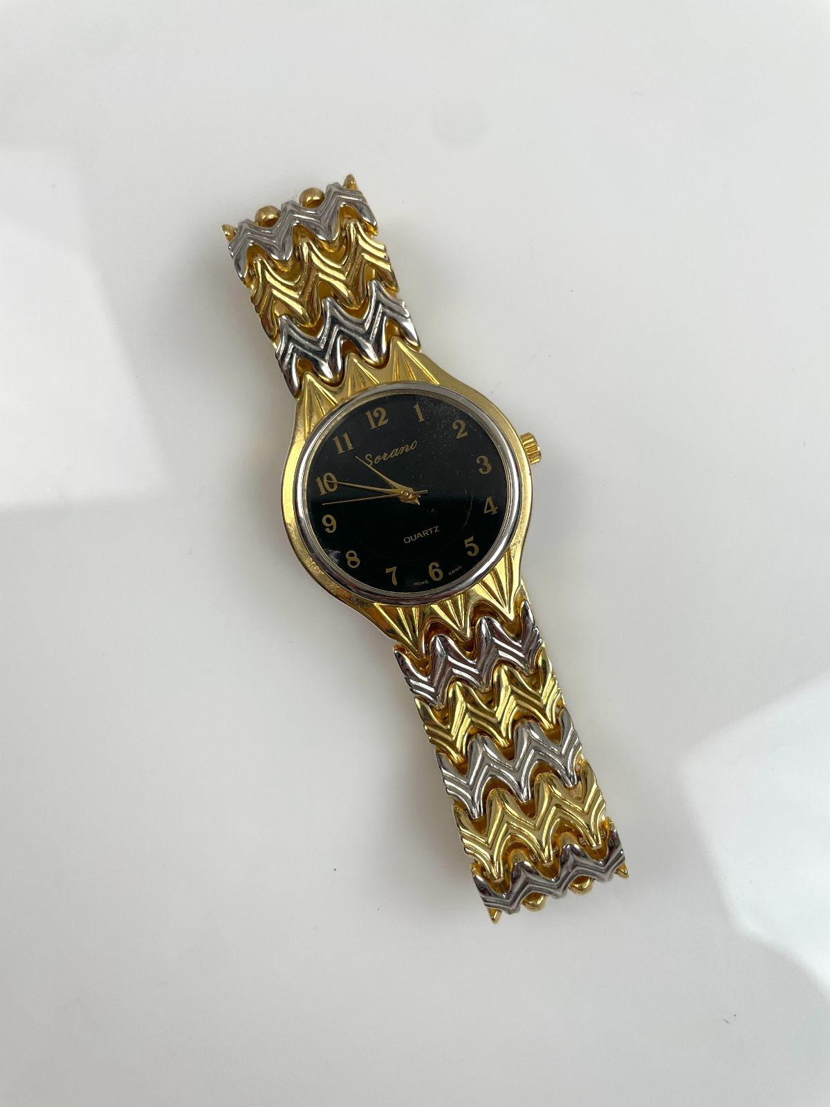 SORANO SLEEK! 2-TONE CHEVRON LINK WATCH BLACK DIAL- MADE IN HONG KONG in GOLD, SILVER