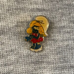SMURFETTE ENAMEL PIN