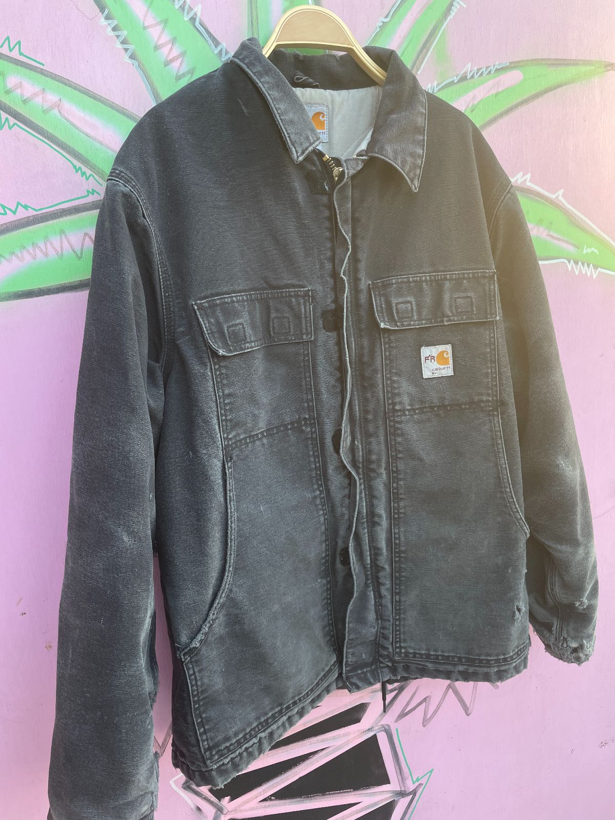 CARHARTT AS-IS DISTRESSED ZIPUP CARHARTT JACKET W/ INNER LINING in BLACK