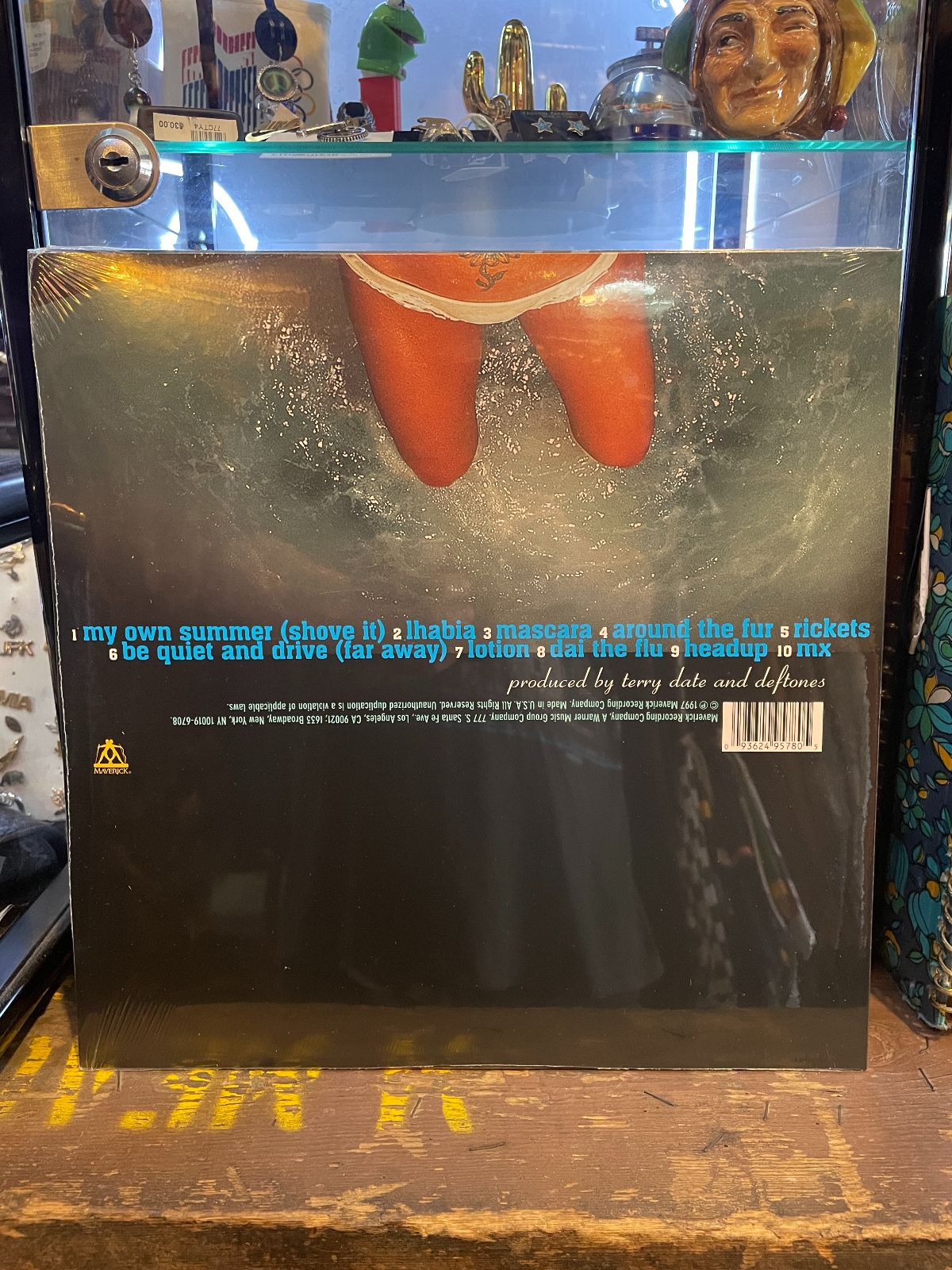 BW VINYL DEFTONES - AROUND THE FUR