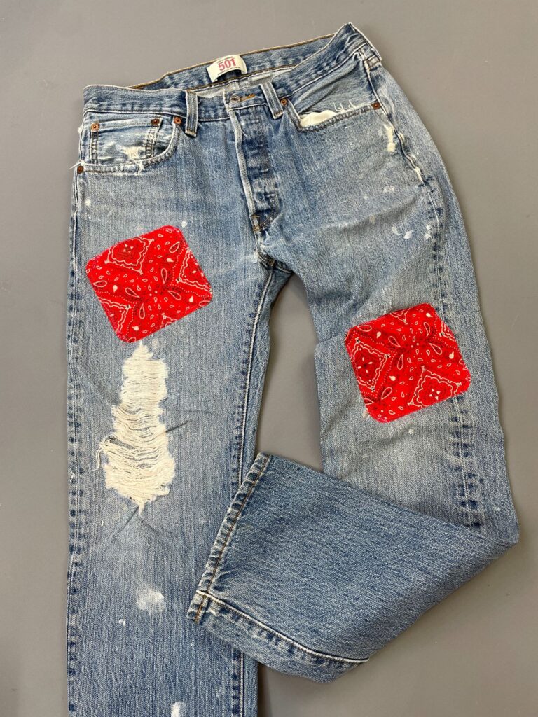 *AS-IS* SWEET! PATCHED UP LEVIS 501 CLASSIC WASH DENIM PANTS