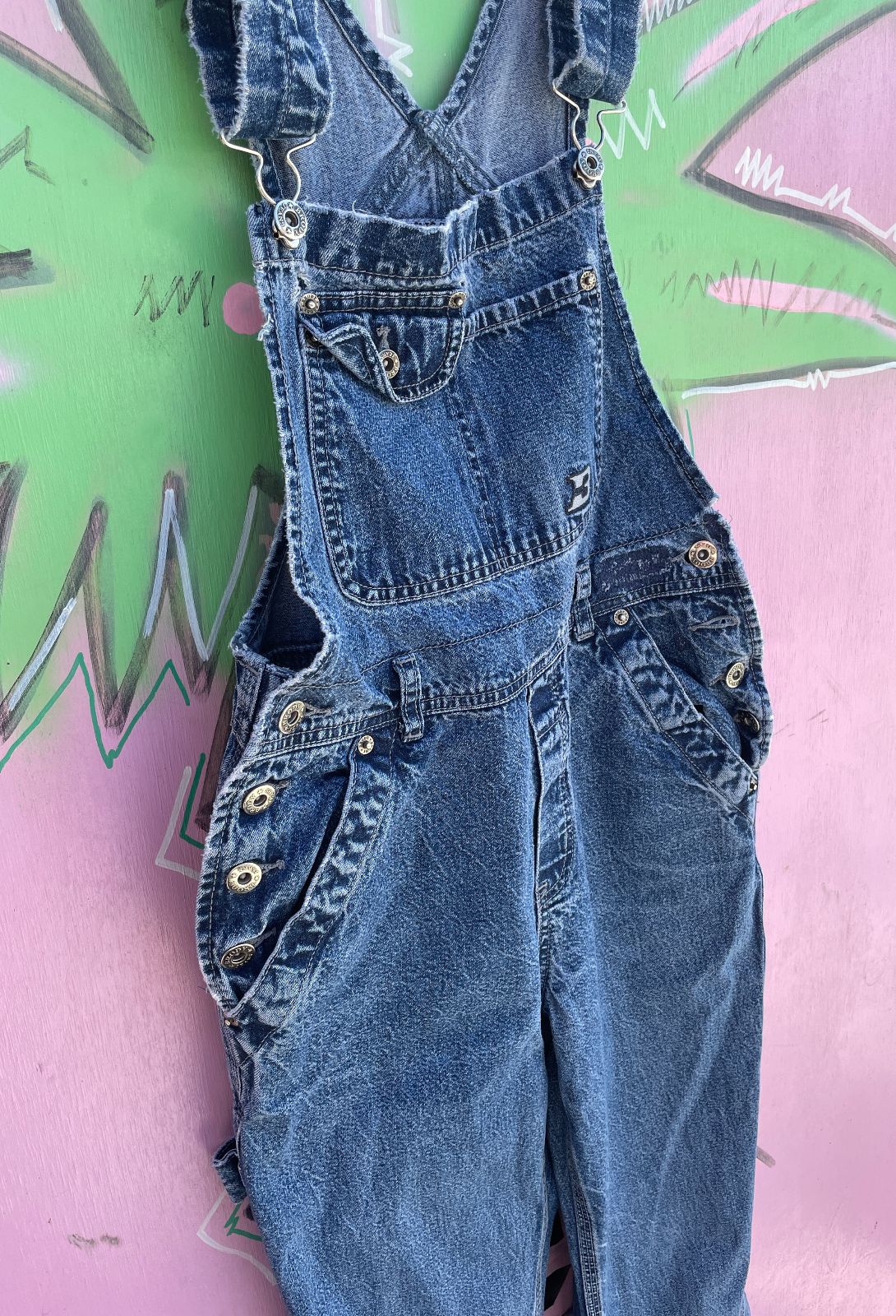 BRODY OVERALLS Y2K PERFECTLY DISTRESSED MEDIUM WASH FLARED DENIM OVERALLS in BLUE