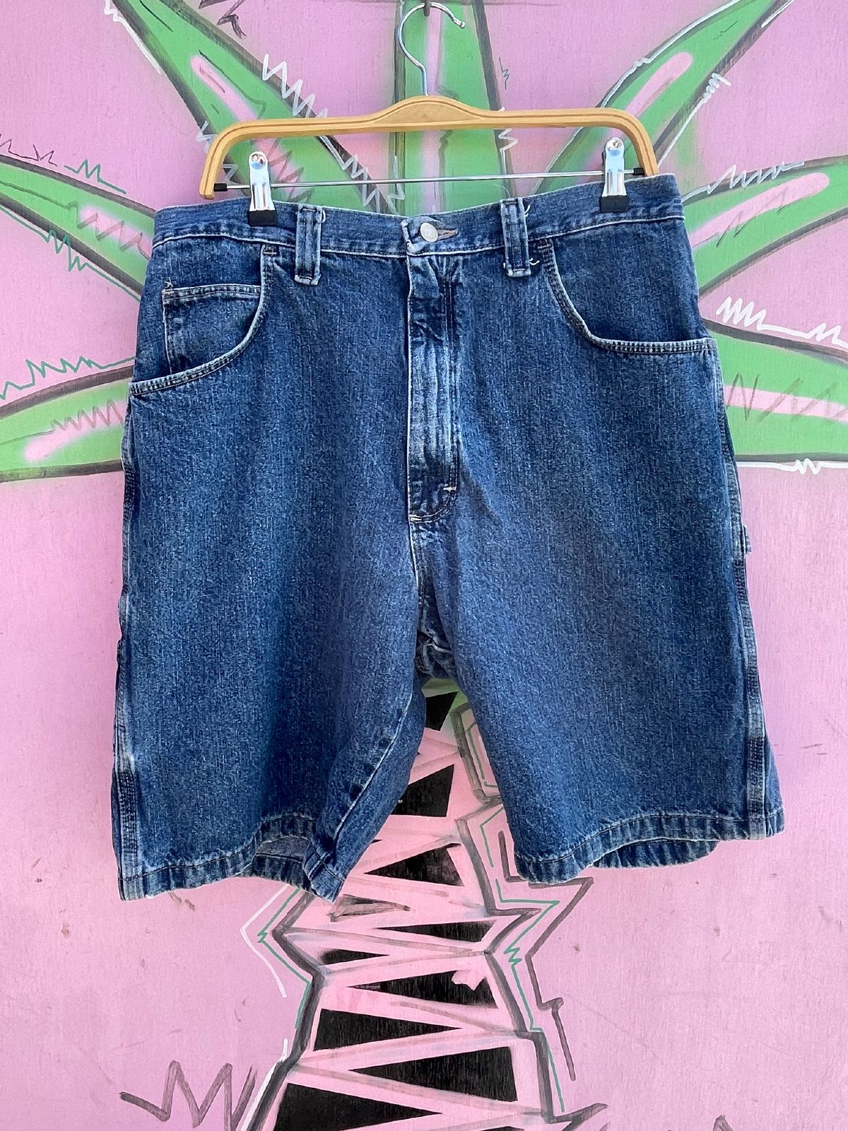 WRANGLER 1990S MADE IN MEXICO WRANGLER DENIM CARPENTER SHORTS in BLUE