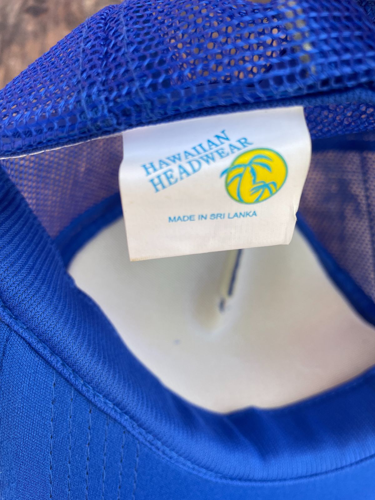 HAWAIIAN HEADWEAR HAWAII HANG LOOSE SNAPBACK TRUCKER HAT in BLUE, WHITE