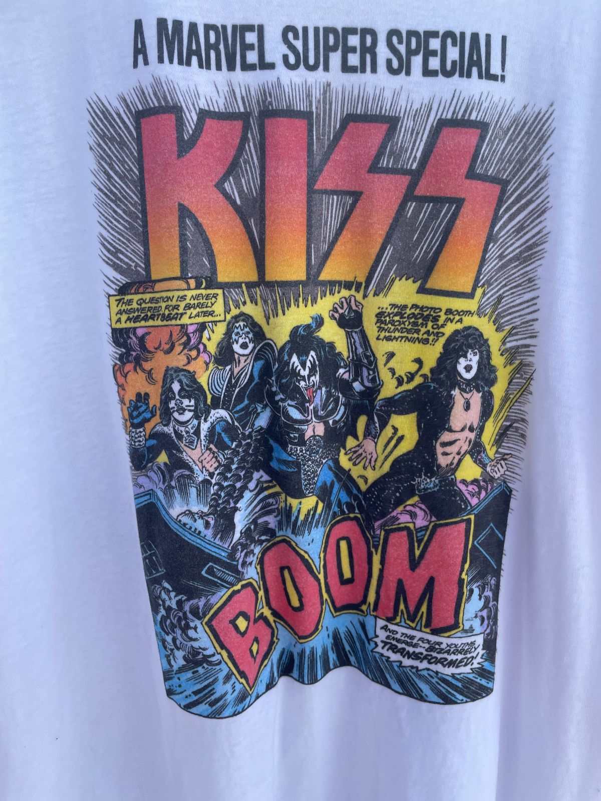 MARVEL COOL! KISS MARVEL COMIC GRAPHIC TSHIRT in WHITE, MULTI