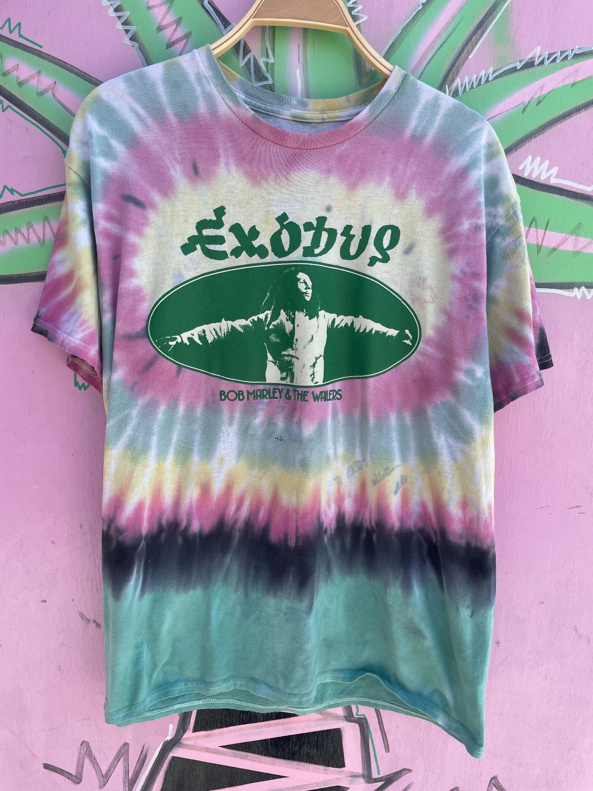 ZION COOL! BOB MARLEY & THE WAILERS EXODUS GRAPHIC PASTEL TIE DYE TSHIRT in GREEN