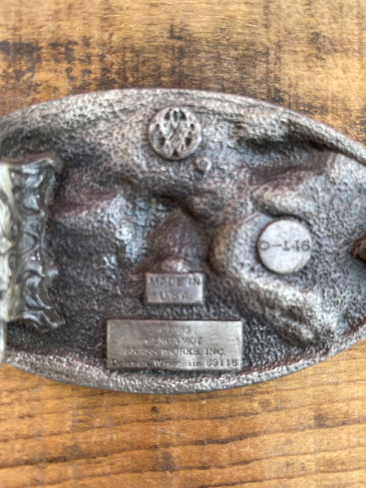 BERGAMOT BRASS WORKS 1983 BERGAMOT BRASS ENAMEL AMERICAN BALD EAGLE AND SHEILD BELT BUCKLE